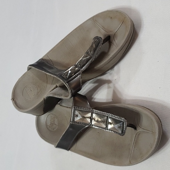 Fit Flop Womens Exercise Sandals Gray With Clear Square Jewels Sz 7 GUC - Picture 12 of 12